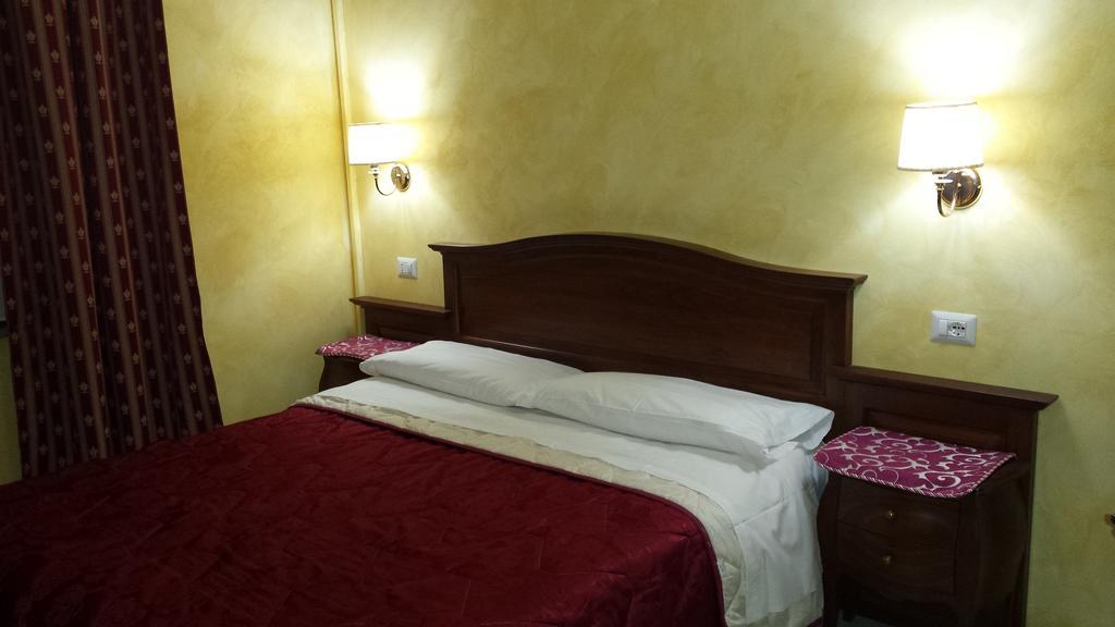 Bed and Breakfast Pitagora House Рим Экстерьер фото